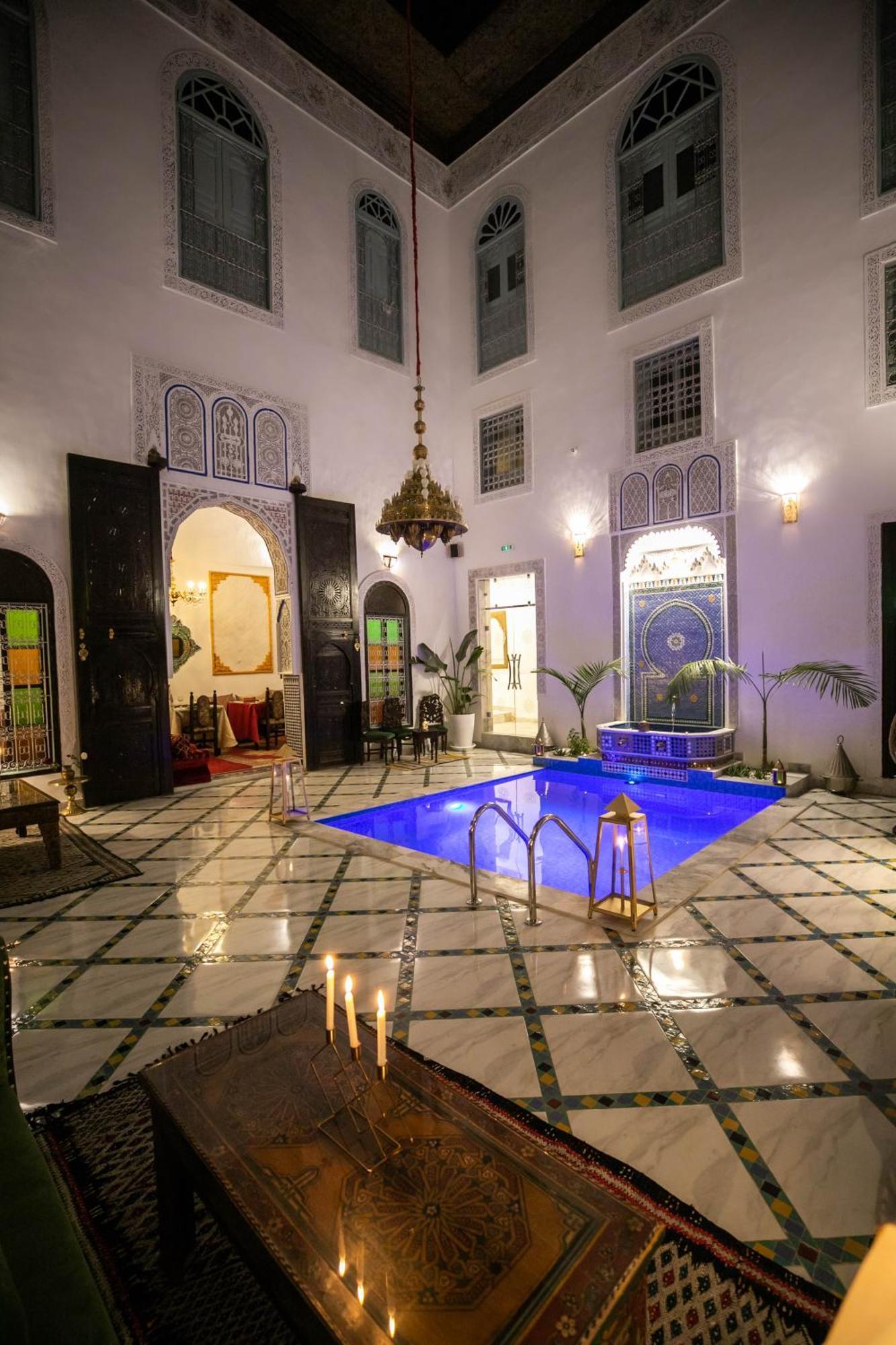 ホテル Palais Chahd Luxury フェズ エクステリア 写真